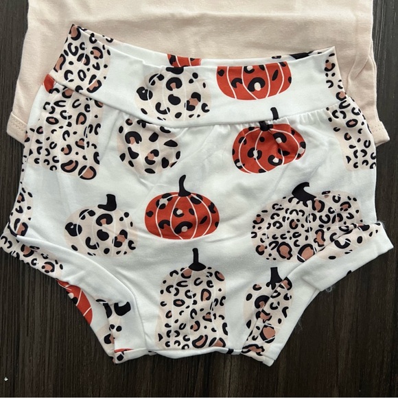 Amazon Baby Girl Fall Pumpkin Outfit Tan / White Size 6 Months NWT - Picture 3 of 6